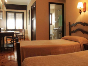  Hostal Rita Belvedere  Пучсерда